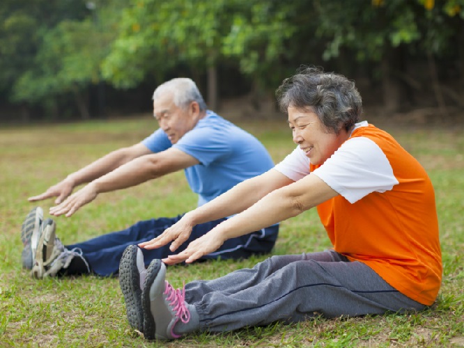 11 Ways To Stay Active as an Elderly in Singapore
